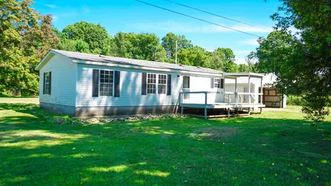 740 N Dickinson Ave, Hesperia, MI 49421