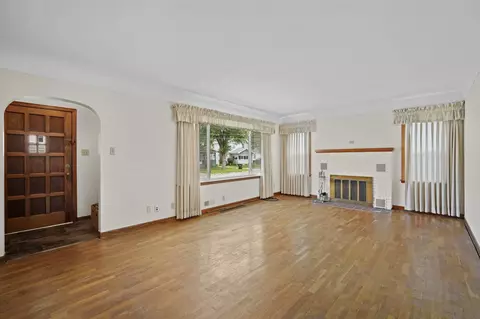 1209 Burr St, Jackson, MI 49201 photo 7