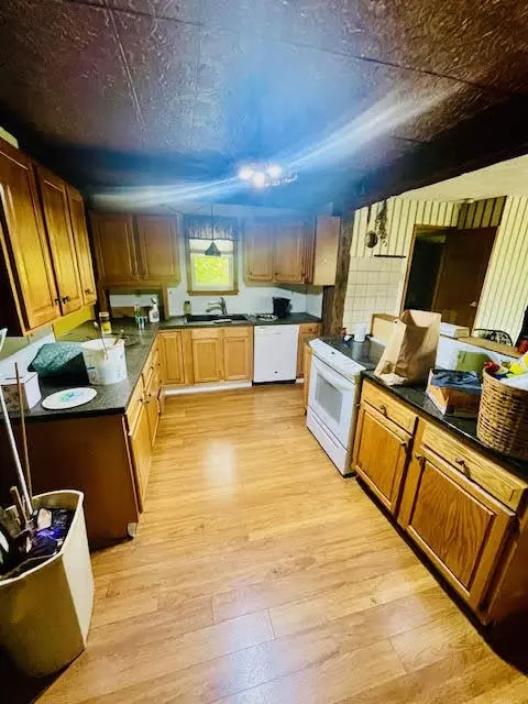 2114 137th Ave, Dorr, MI 49323 photo 2