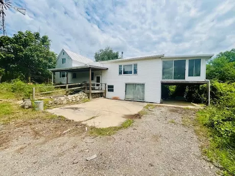 2114 137th Ave, Dorr, MI 49323