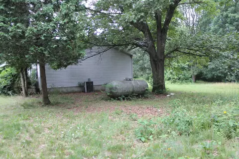 11717 N Backus Rd, Lakeview, MI 48850 photo 3