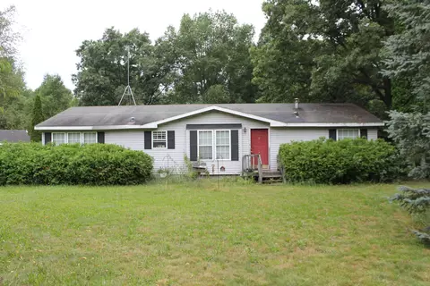 11717 N Backus Rd, Lakeview, MI 48850