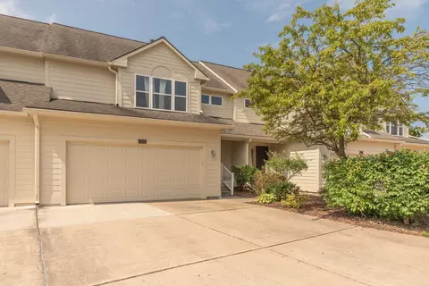1909 Breckland Dr, Ann Arbor, MI 48108