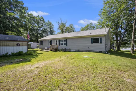 3719 N Shore Dr, Sears, MI 49679 photo 10