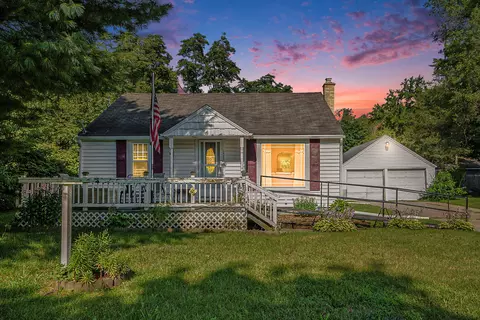 5908 Iowa Ave, Portage, MI 49024