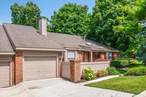 7234 Danbrooke Ct, West Bloomfield, MI 48322