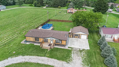 1727 Paw Paw Ave, Benton Harbor, MI 49022