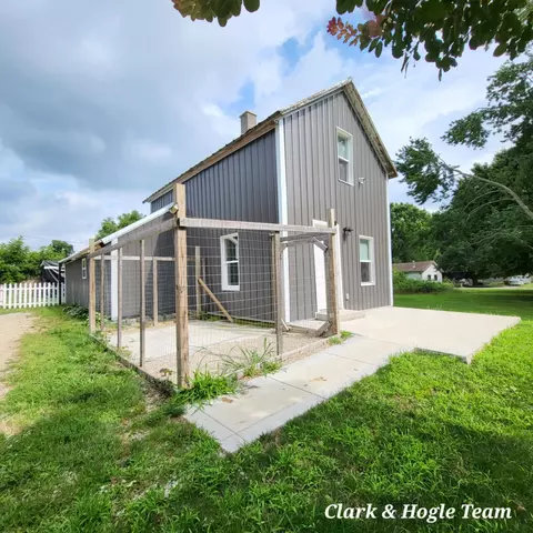 362 Burgess St, Lyons, MI 48851 photo 2