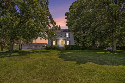 8512 1 12 Mile Rd, East Leroy, MI 49051