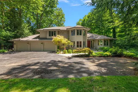 4165 Landings Ln, St. Joseph, MI 49085