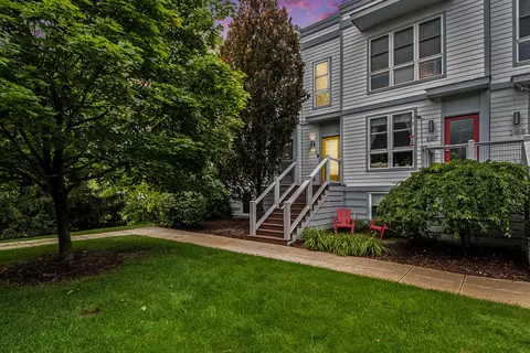 2173 New Town Dr NE, Grand Rapids, MI 49525
