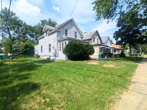 46 Charlotte St, Battle Creek, MI 49017