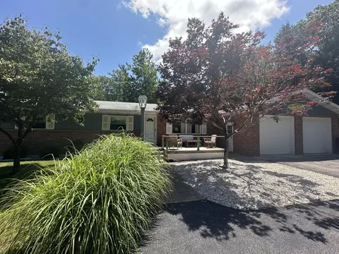 6314 N Ridge Rd, Pentwater, MI 49449