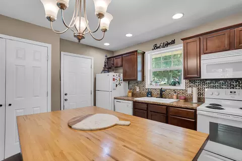958 Horton Rd, Jackson, MI 49203 photo 13