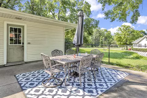 958 Horton Rd, Jackson, MI 49203 photo 4