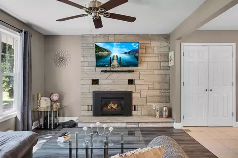 958 Horton Rd, Jackson, MI 49203 photo 8