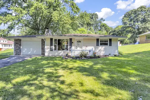 958 Horton Rd, Jackson, MI 49203 photo 2