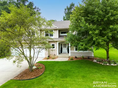 7389 Las Palmas Dr NE, Rockford, MI 49341