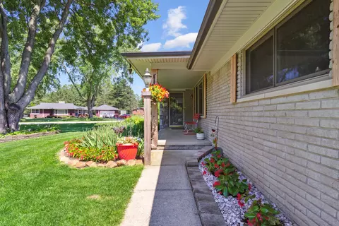 60496 Apache Ln, Washington, MI 48094 photo 7