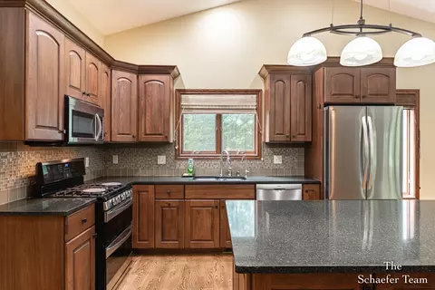 10348 Heether Rd, Belding, MI 48809 photo 9