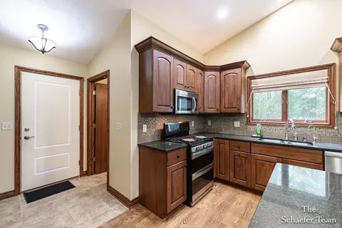 10348 Heether Rd, Belding, MI 48809 photo 10