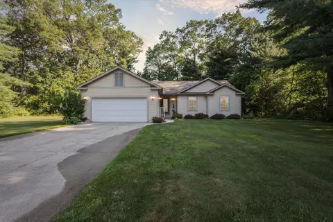 1958 Angler Ct, Whitehall, MI 49461