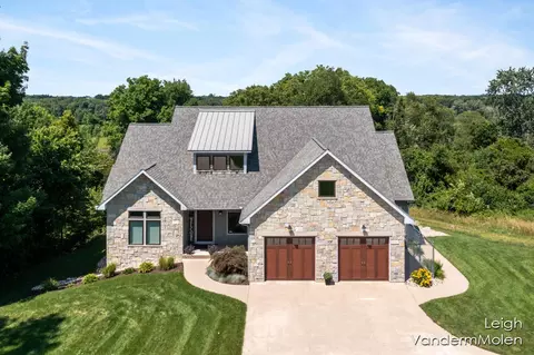 5871 Lincoln St, Allendale, MI 49401