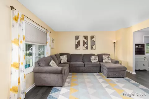 2141 Applegate Dr NW, Walker, MI 49534 photo 5