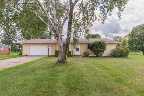822 Halstead Blvd, Jackson, MI 49203