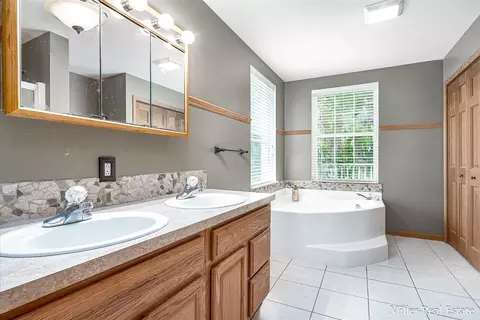2828 Eckert Rd, Freeport, MI 49325 photo 13