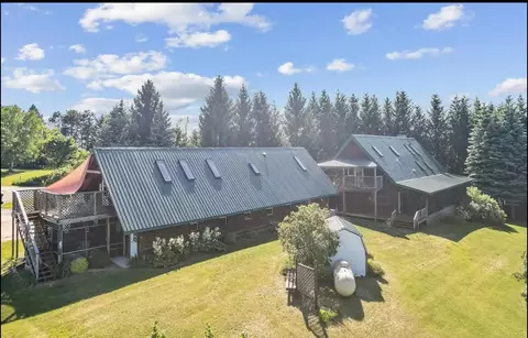 9735 Quarterline Rd, Charlevoix, MI 49720