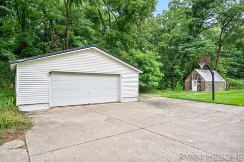 7210 Macarthur Rd, Saranac, MI 48881 photo 3