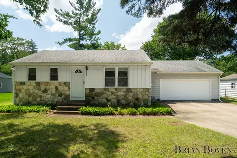 3653 Miramar Ave NE, Grand Rapids, MI 49525