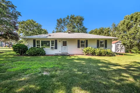 265 S East St, Freeport, MI 49325