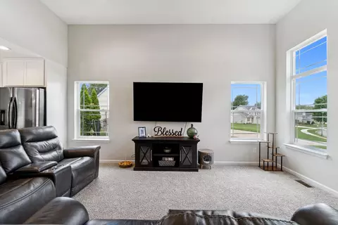 60 Dickens St, Spring Arbor, MI 49283 photo 8
