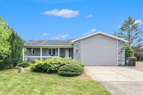 4582 E Gresham Hwy, Potterville, MI 48876