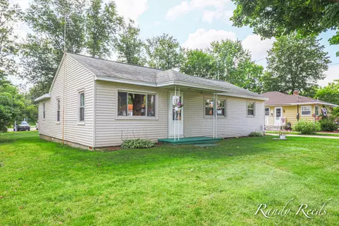 14746 Main St, Marne, MI 49435