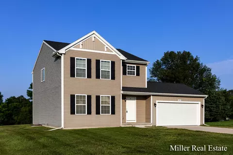 1189 Auburn Ln, Hastings, MI 49058