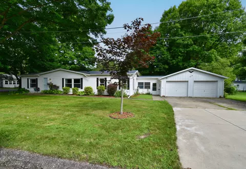 313 W Julius St, Berrien Springs, MI 49103
