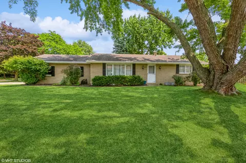 5287 Ivy St, Stevensville, MI 49127