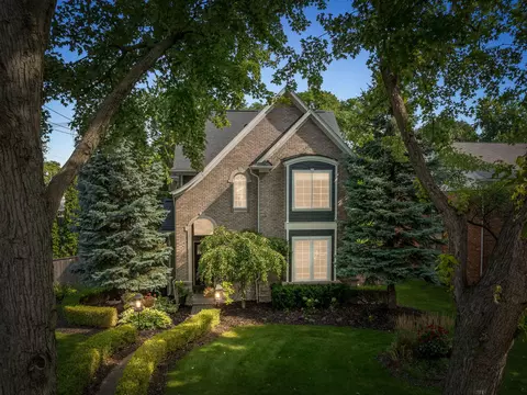 520 W 4th St, Royal Oak, MI 48067