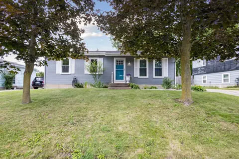 1351 Beckwith Ave NE, Grand Rapids, MI 49505