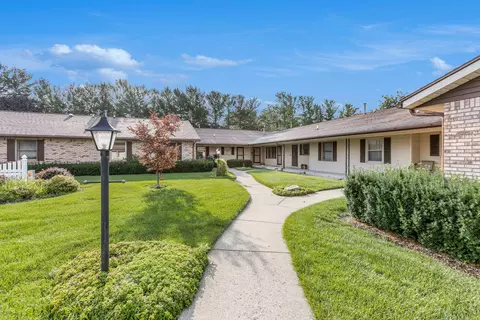 6674 N Wentward Ct #68, Hudsonville, MI 49426