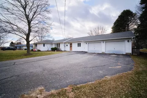 1560 Park Ln, Manistee, MI 49660