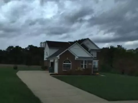 9232 Potterville Dr, Willis, MI 48191