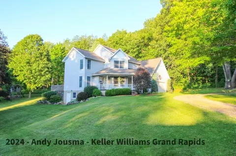 6295 Rocky Rd, Lowell, MI 49331