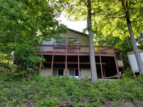 29 Sand Piper Trl, Montague, MI 49437