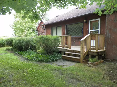 615 River St, Luther, MI 49656
