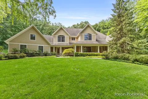 1900 Sterling Oaks Blvd SE, Ada, MI 49301