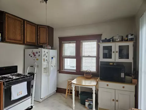 429 N Elm Ave, Jackson, MI 49202 photo 2